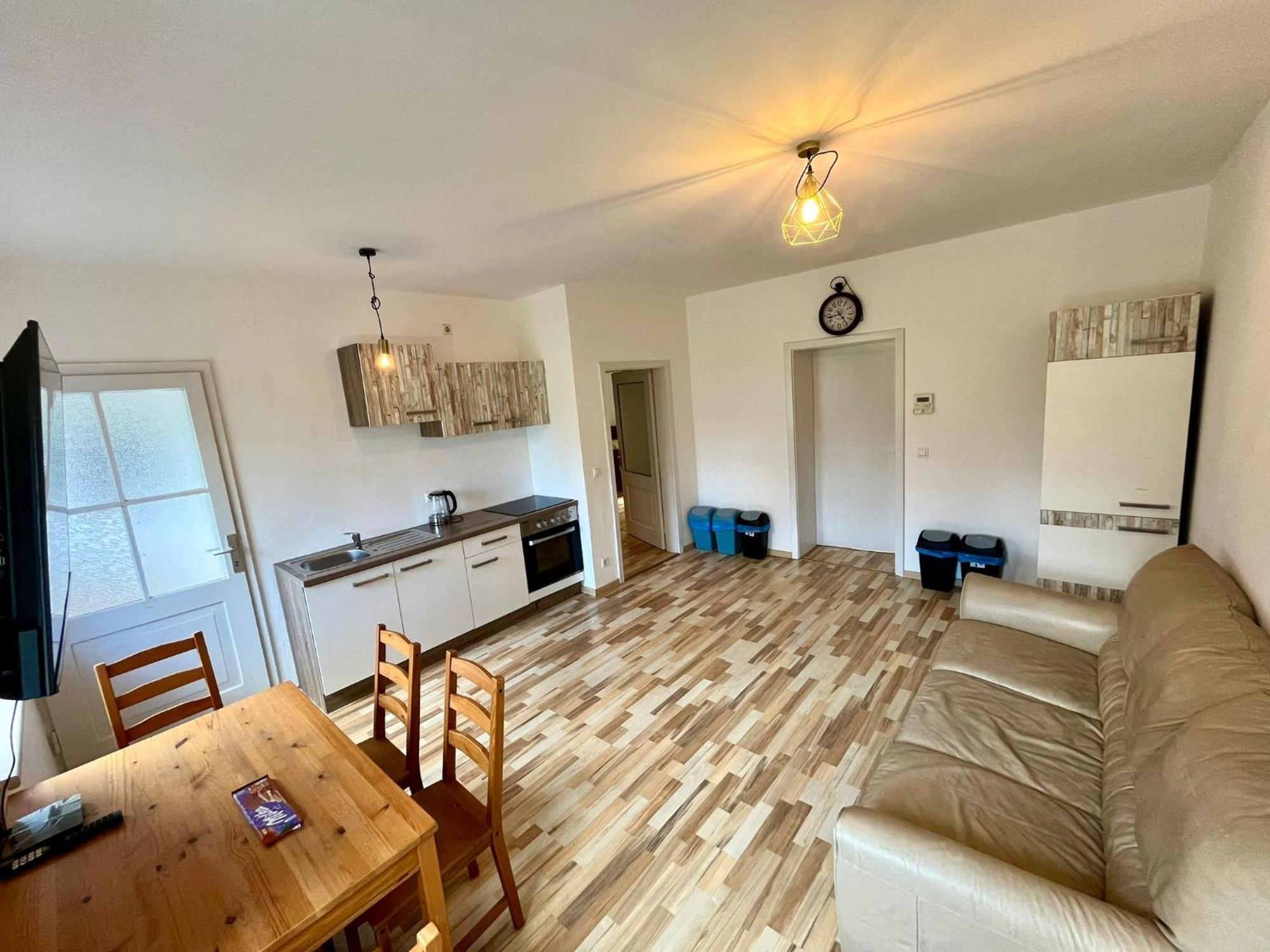 Monteurwohnung Leoben, Zentral Leoben  Luaran gambar